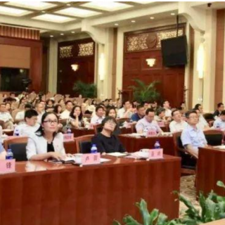 【龍崗區(qū)工業(yè)和信息化局】公開征求《深圳市龍崗區(qū)工業(yè)和信息化產(chǎn)業(yè)發(fā)展專項資金管理辦法》（征求意見稿）意見的通知